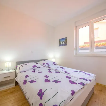 Modern In Vrsi, 45 M², Spacious Terrace Vrsi