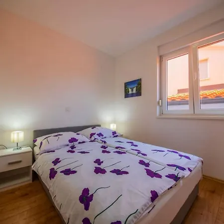 Apartment Modern In Vrsi, 45 M², Spacious Terrace Vrsi