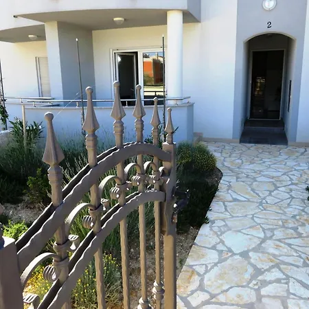 Modern In Vrsi, 45 M², Spacious Terrace Appartamento