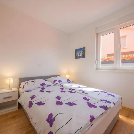 Modern In Vrsi, 45 M², Spacious Terrace Appartement Vrsi