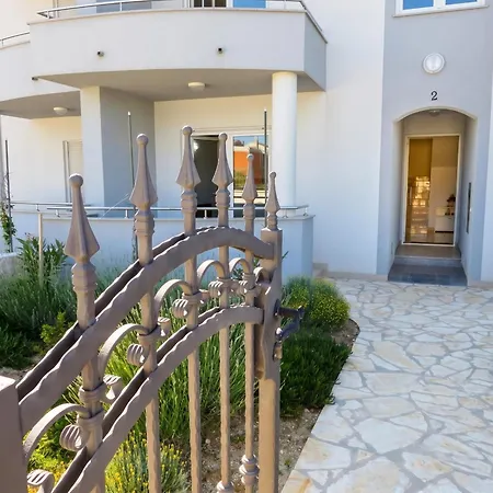 Appartement Modern In Vrsi, 45 M², Spacious Terrace *