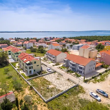 Appartement Modern In Vrsi, 45 M², Spacious Terrace Vrsi