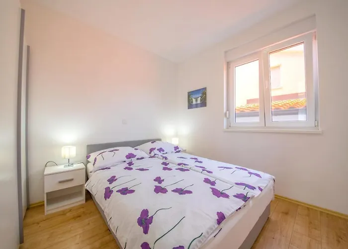 Modern In Vrsi, 45 M², Spacious Terrace ヴーシ